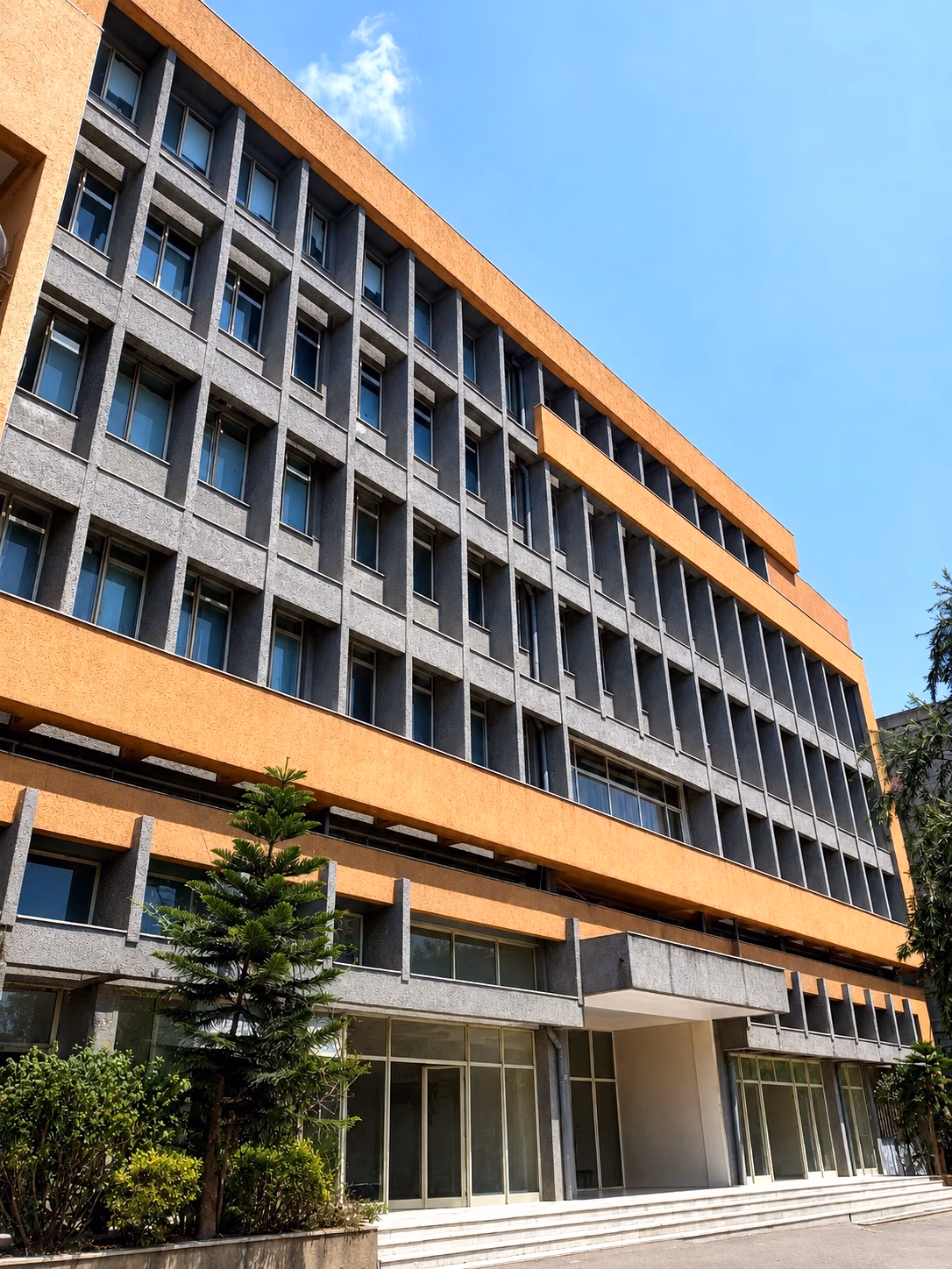 G 5 building  for sale at Ayat photo 2