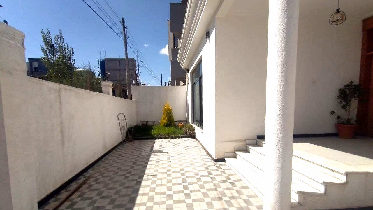 House for Sale photo 2