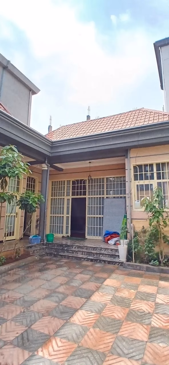 Modern Villa For Sale in Ayat ,Addis Ababa Ethiopia photo 1