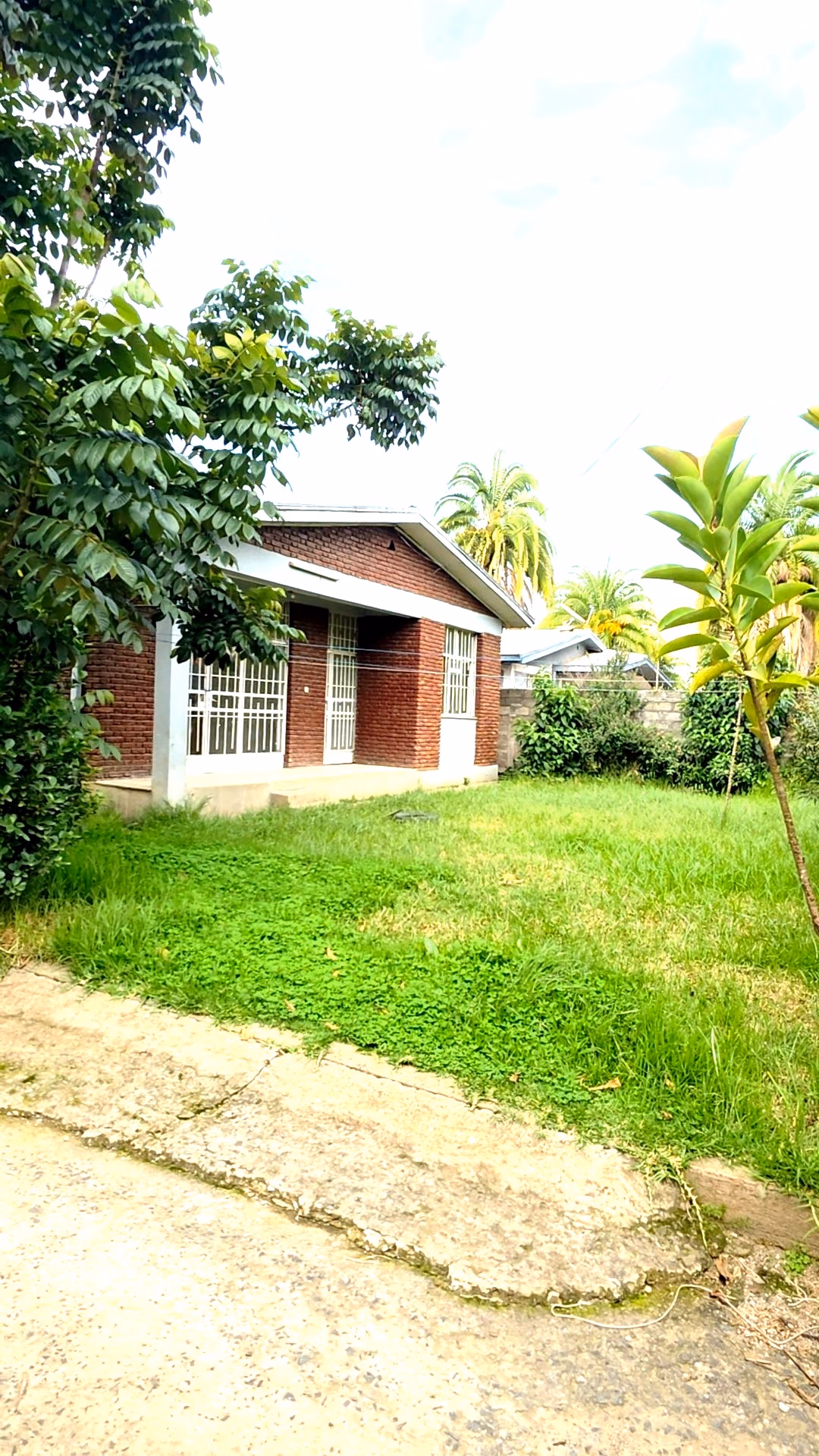 Villa House for Sale in Ayat Compound photo 1