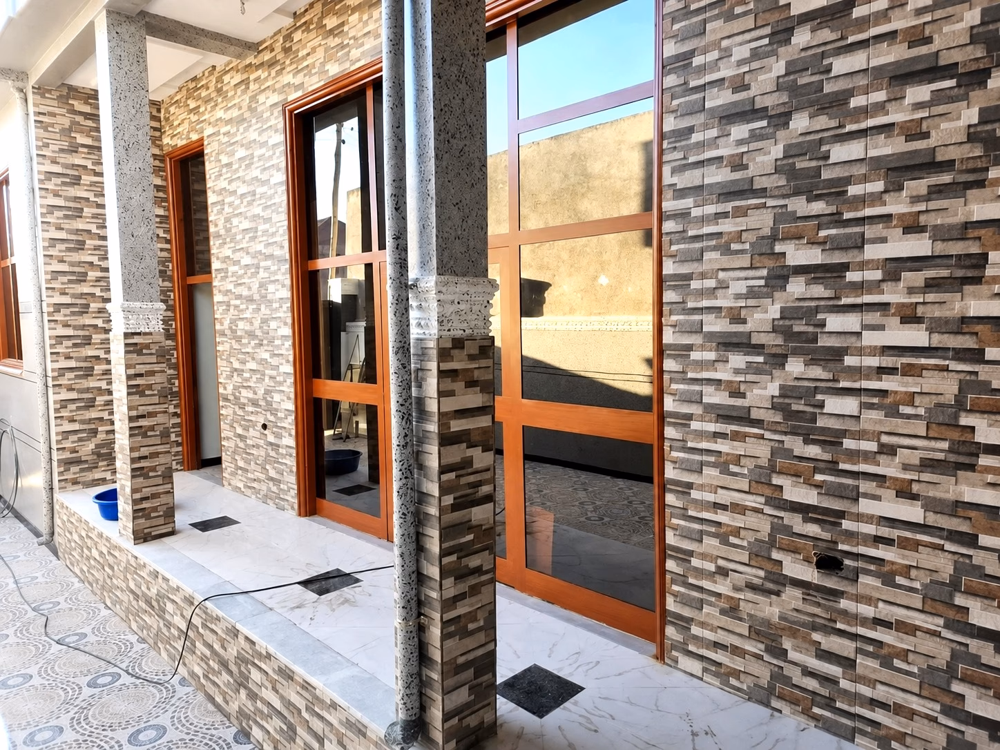House for sale photo 1
